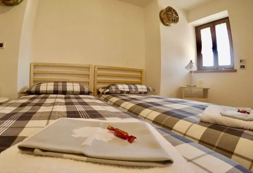 Majatalo 4lander House Balins