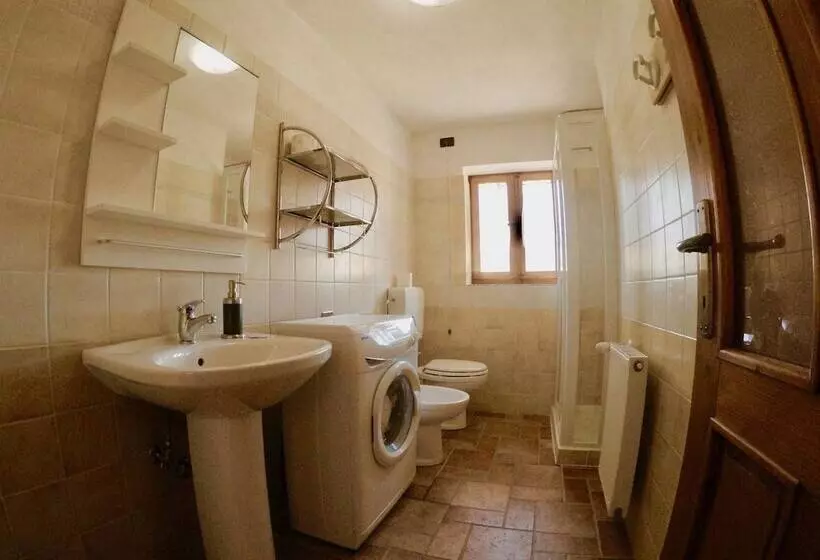 Majatalo 4lander House Balins