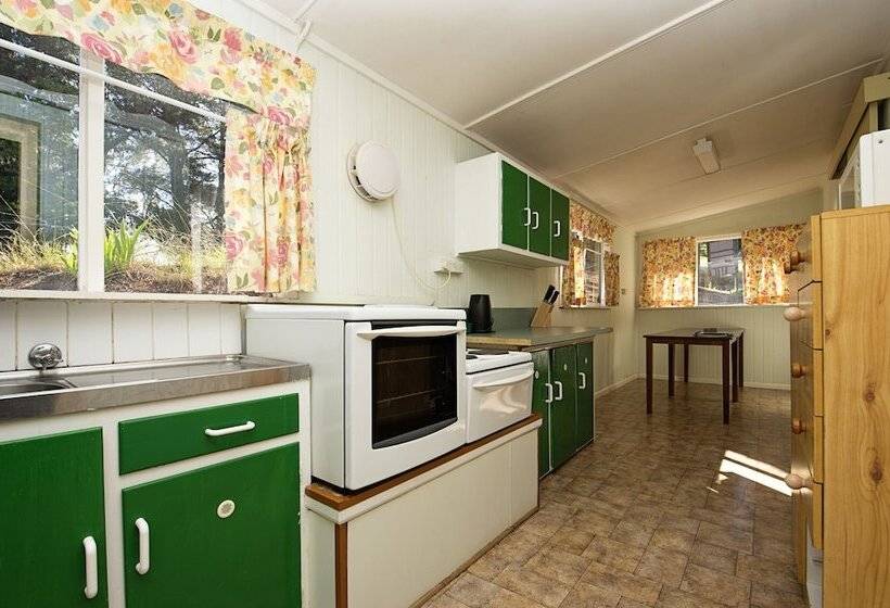 Курорт Rainbow Pines Tourist Caravan Park