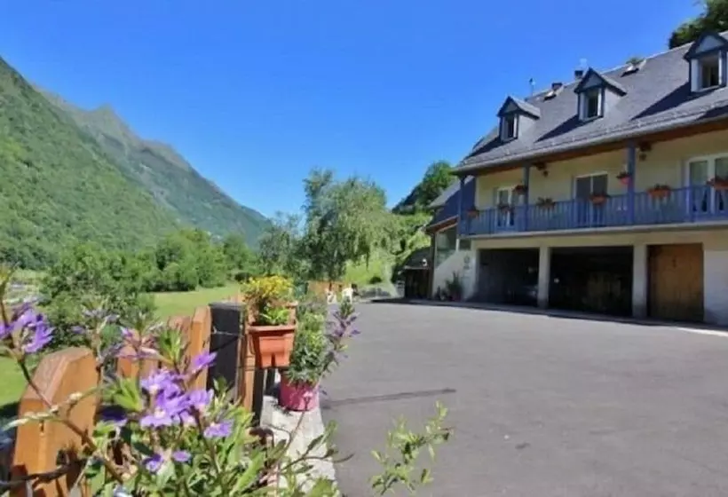 Aamiaismajoitus (B&B) Chambres D'hôtes La Munia