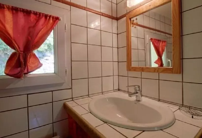 Aamiaismajoitus (B&B) Chambres D'hôtes La Munia