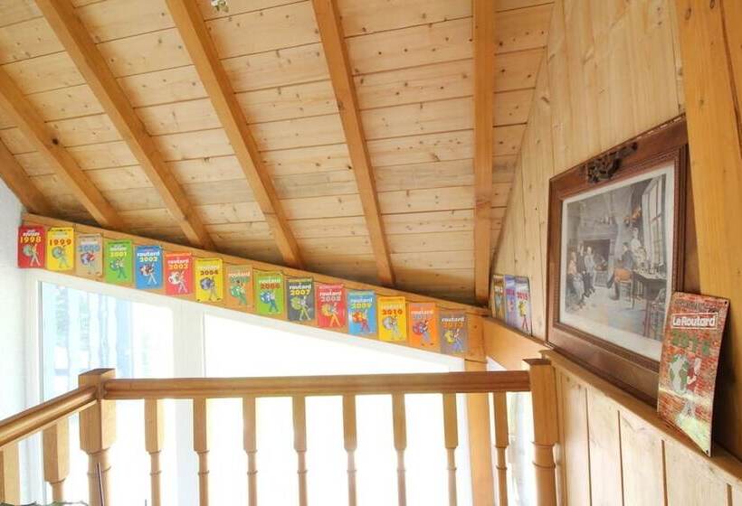 تختخواب و صبحانه Chambres D'hôtes La Munia