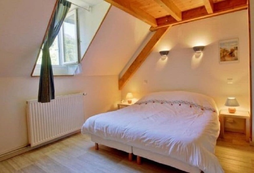 تختخواب و صبحانه Chambres D'hôtes La Munia