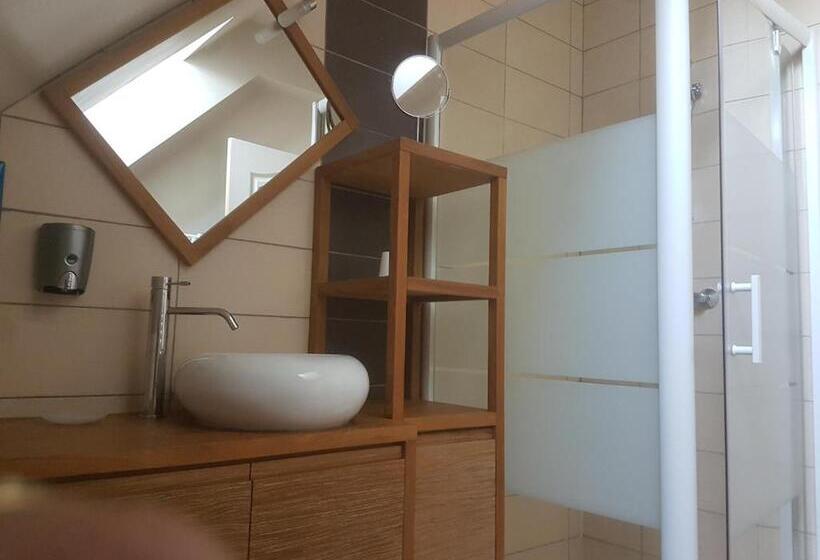 Bed and Breakfast L Etoile De La Fontchevriere