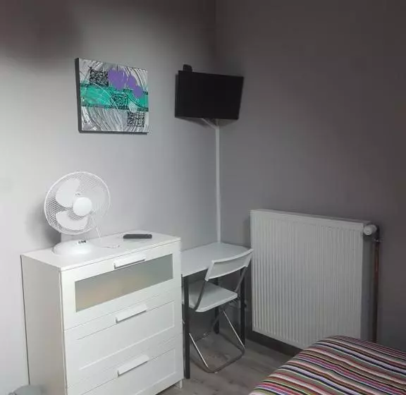 Aamiaismajoitus (B&B) L Etoile De La Fontchevriere