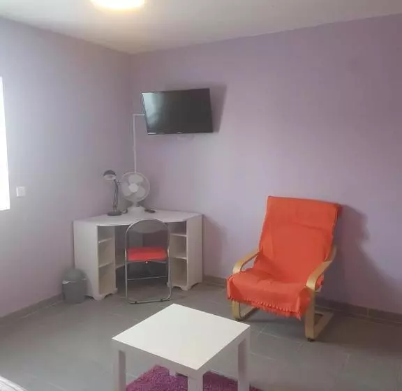 Aamiaismajoitus (B&B) L Etoile De La Fontchevriere