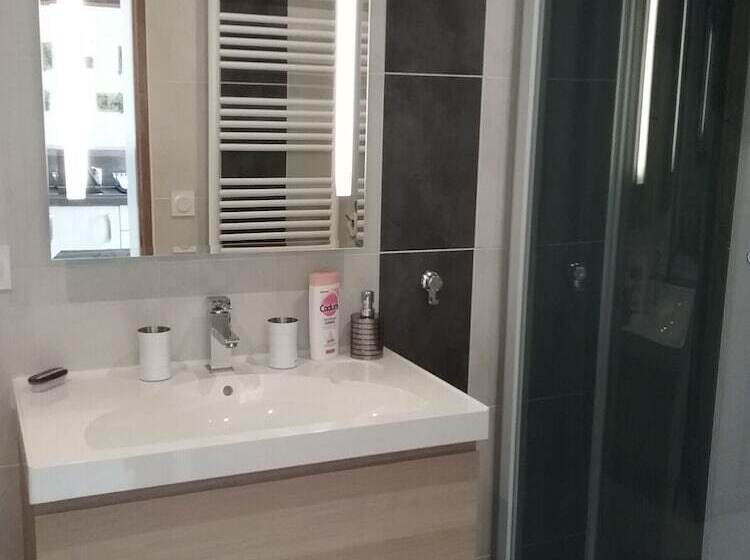 مبيت وإفطار Les Acacias