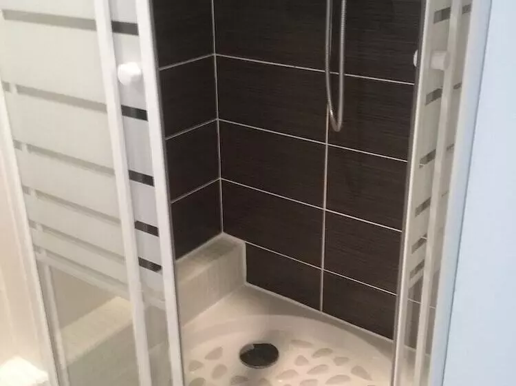 Aamiaismajoitus (B&B) Les Acacias