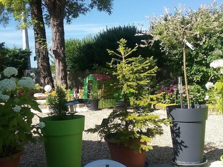 مبيت وإفطار Les Acacias