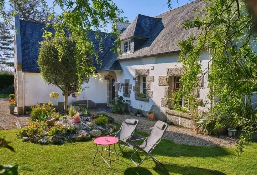 Aamiaismajoitus (B&B) Les Roses