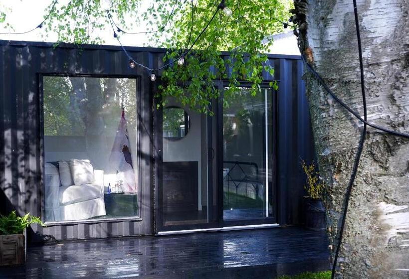 客栈  The Lakeside Motel