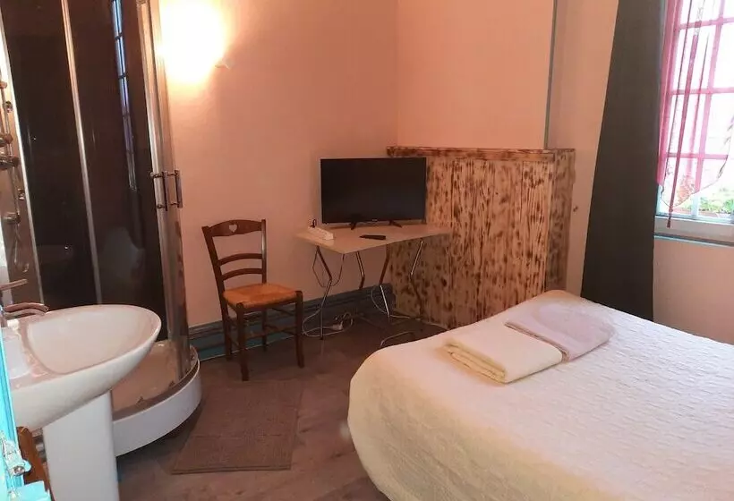 Hotelli Auberge Des Pilotis