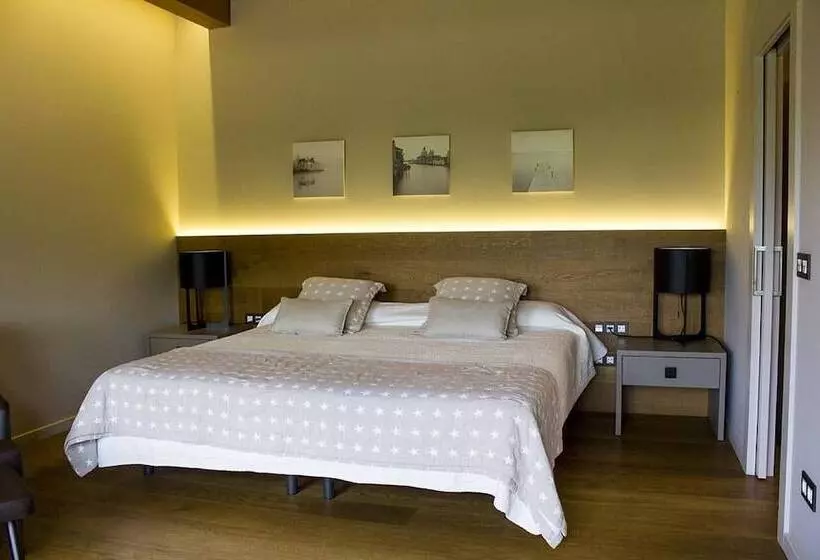 Hotelli La Posada De Rus