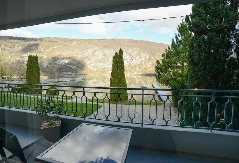 ホテル Novalaise Plage