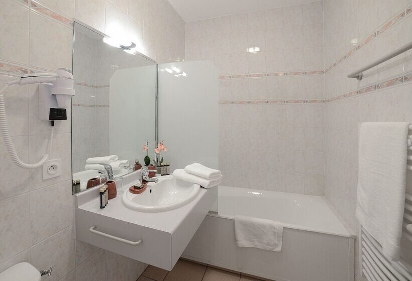 호텔 Novalaise Plage