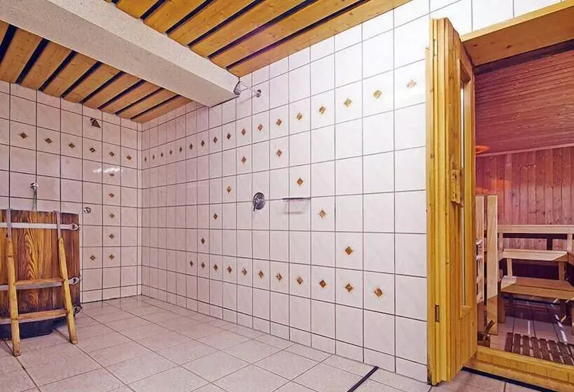 Hotelli Restaurant Gemünden