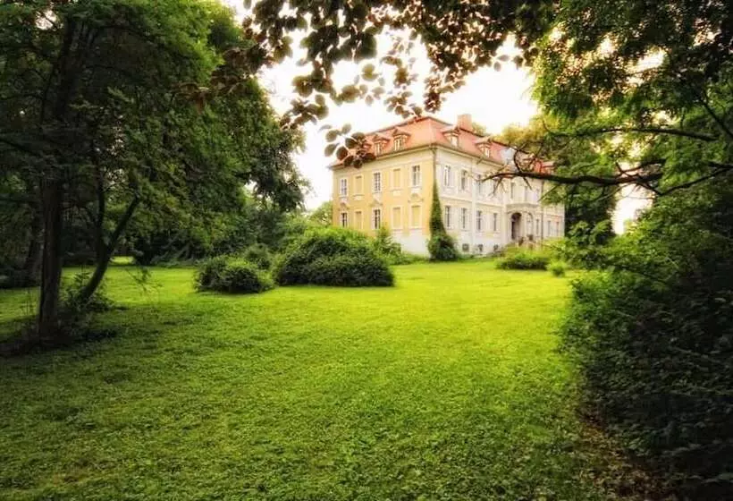 ホテル Schloss Stülpe