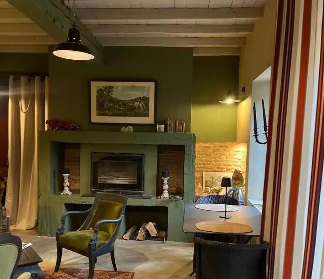 Majatalo Le Clos De Mara