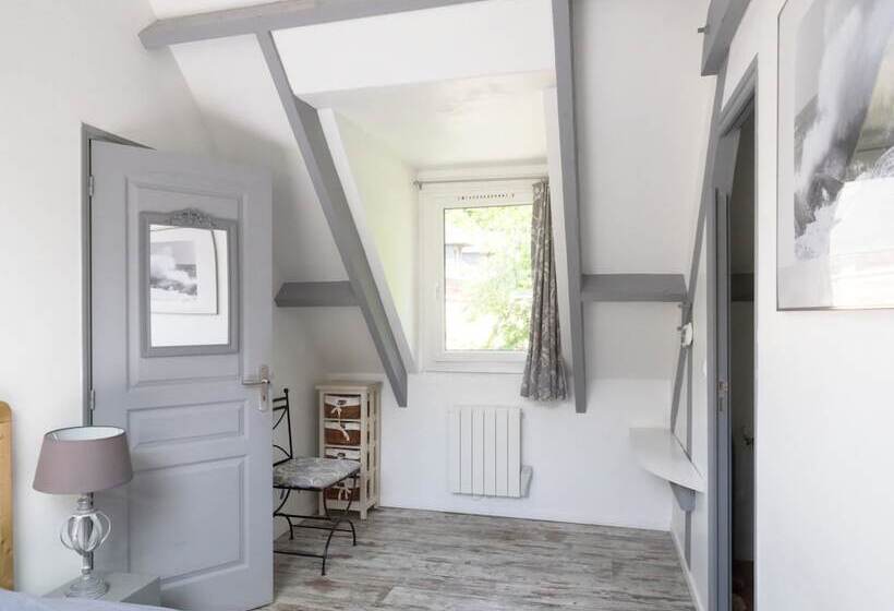 بنسيون Le Domaine Des Platanes