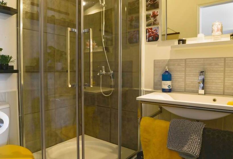 بنسيون Le Domaine Des Platanes