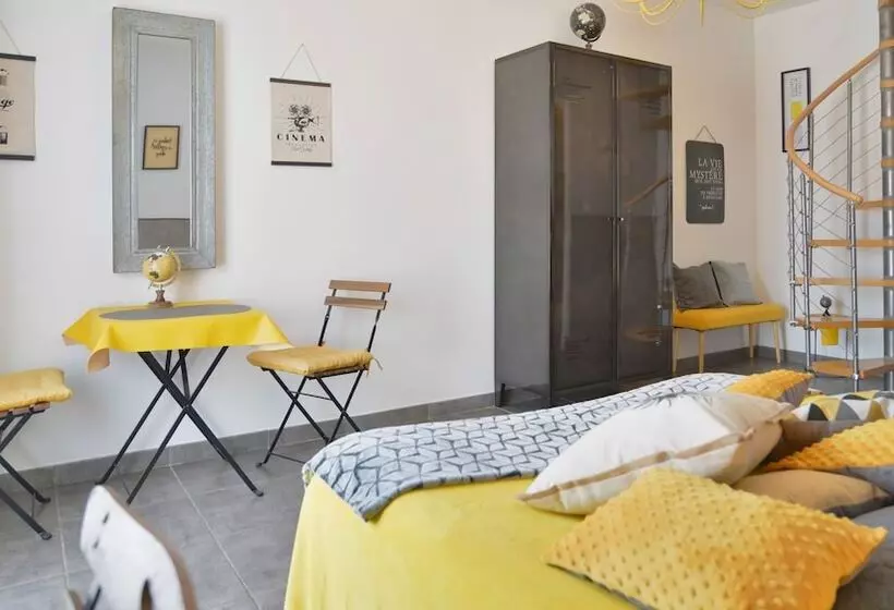 Majatalo Le Domaine Des Platanes