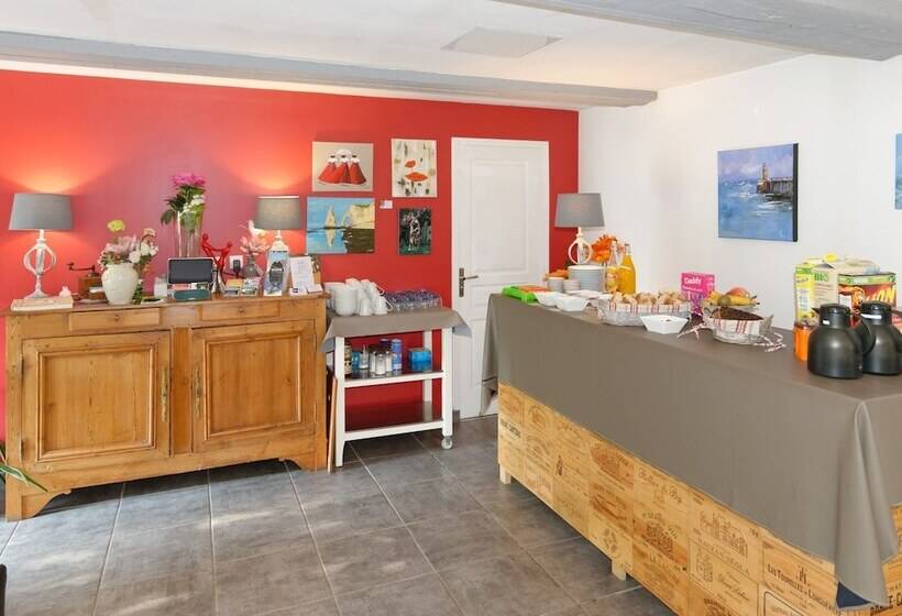 بنسيون Le Domaine Des Platanes