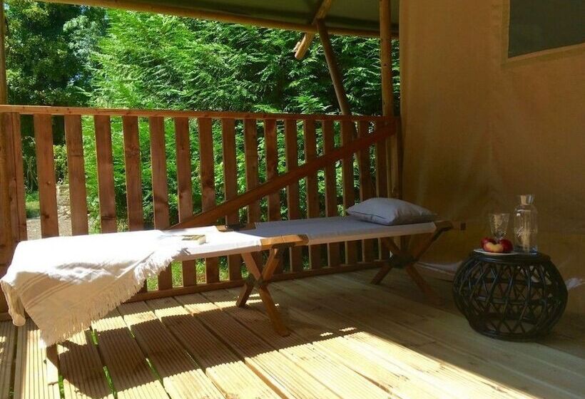 بنسيون Les Lodges Du Château