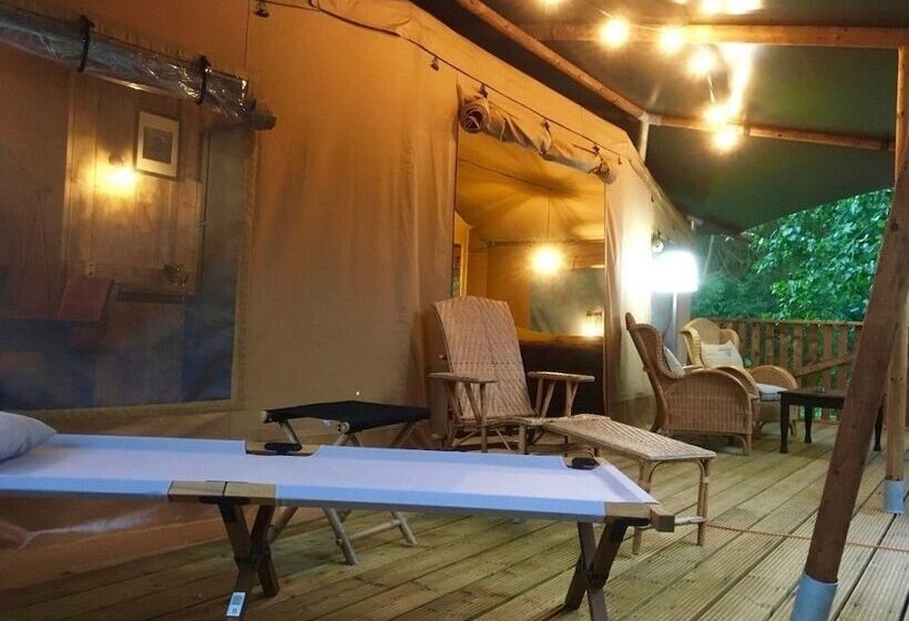 بنسيون Les Lodges Du Château