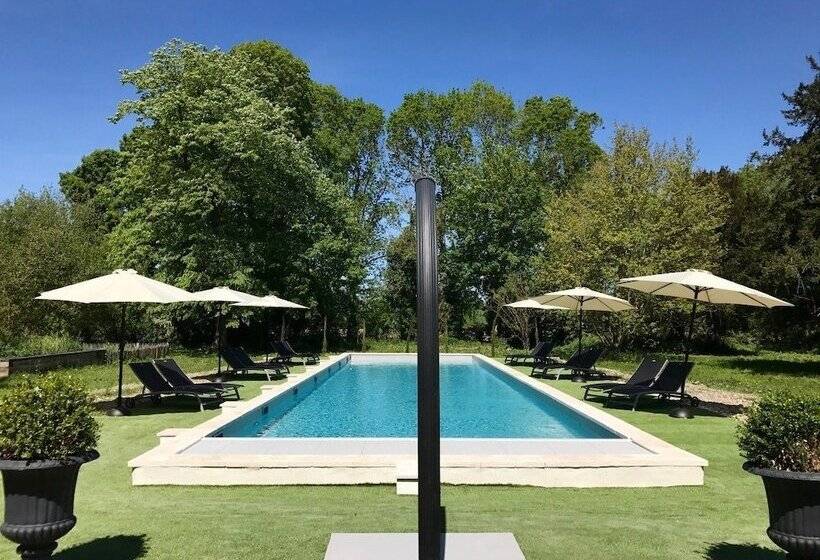 بنسيون Les Lodges Du Château