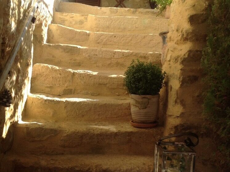بنسيون Maison D Hôtes La Cour Des Lauriers