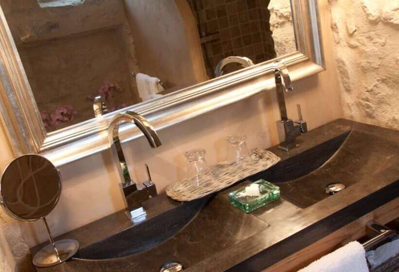 بنسيون Maison D Hôtes La Cour Des Lauriers