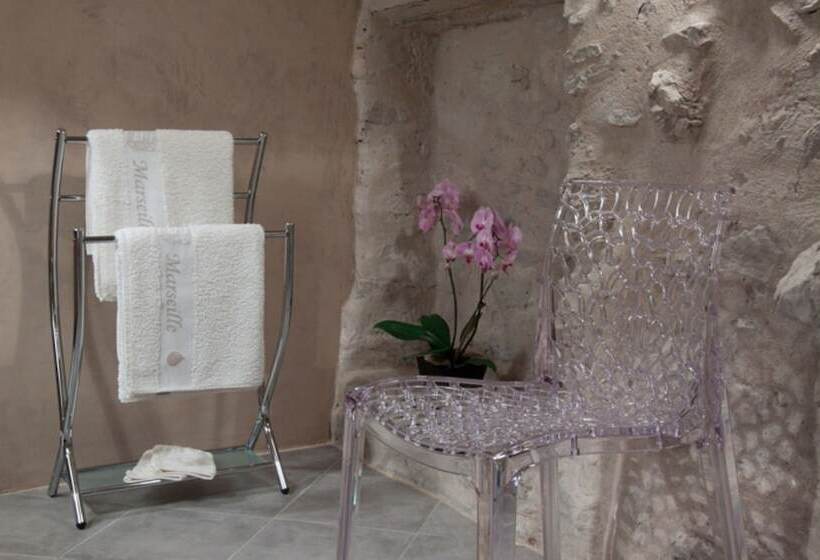 بنسيون Maison D Hôtes La Cour Des Lauriers