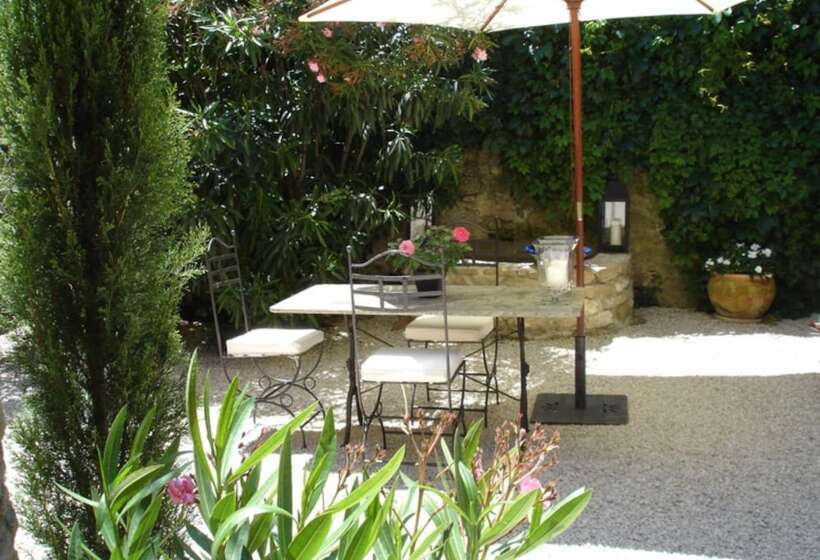 بنسيون Maison D Hôtes La Cour Des Lauriers