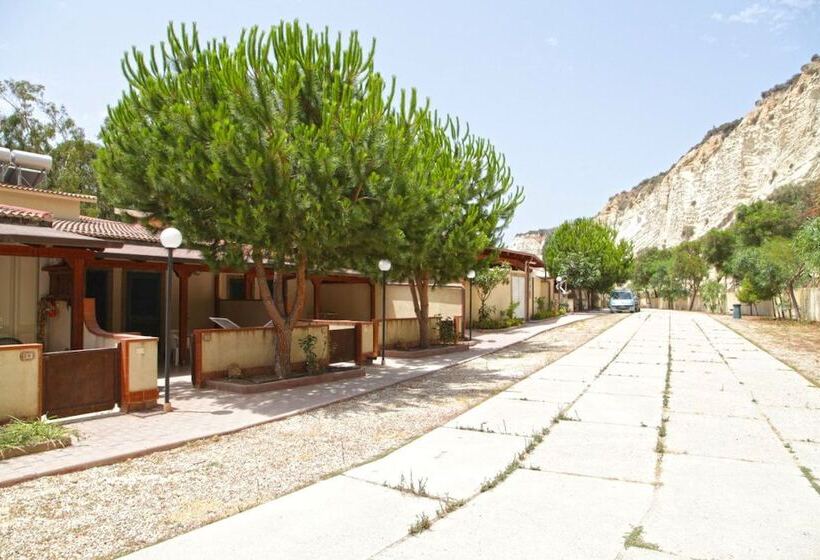 אתר נופש Eraclea Minoa Village