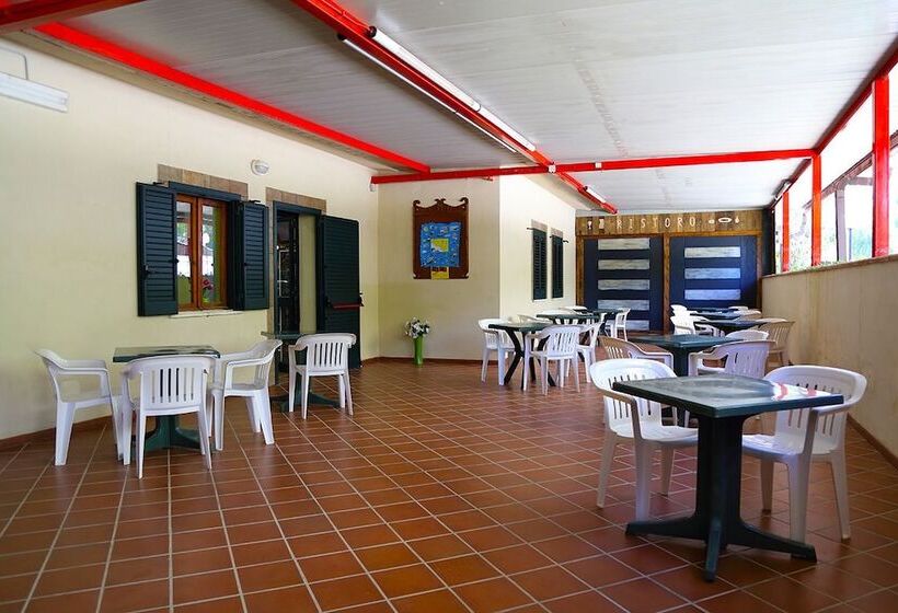 אתר נופש Eraclea Minoa Village