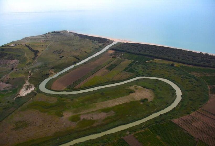 אתר נופש Eraclea Minoa Village