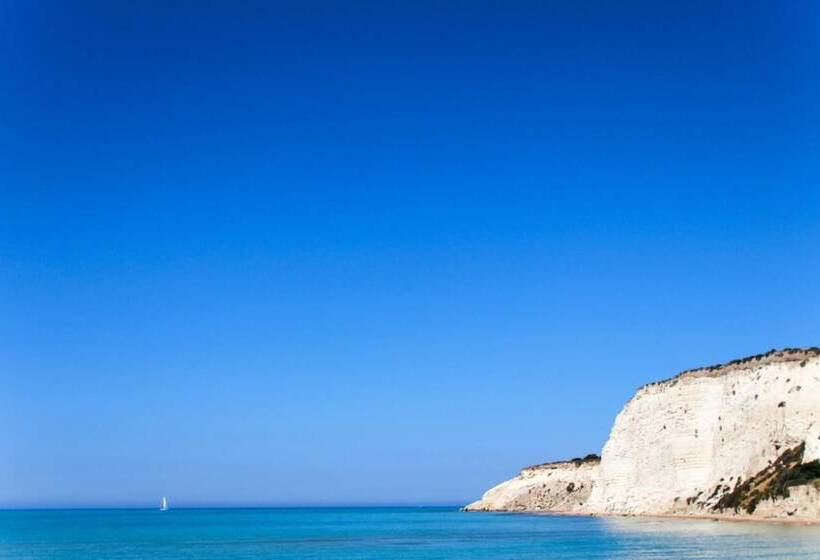 אתר נופש Eraclea Minoa Village