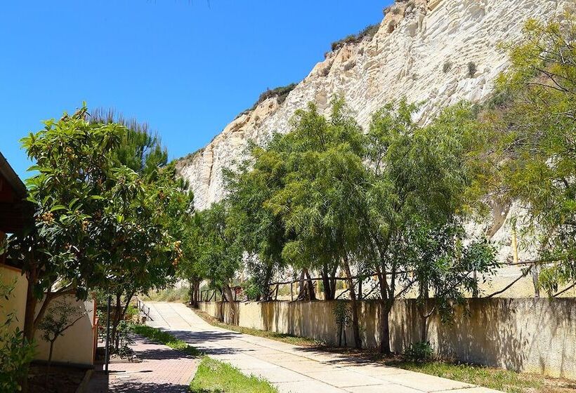 אתר נופש Eraclea Minoa Village