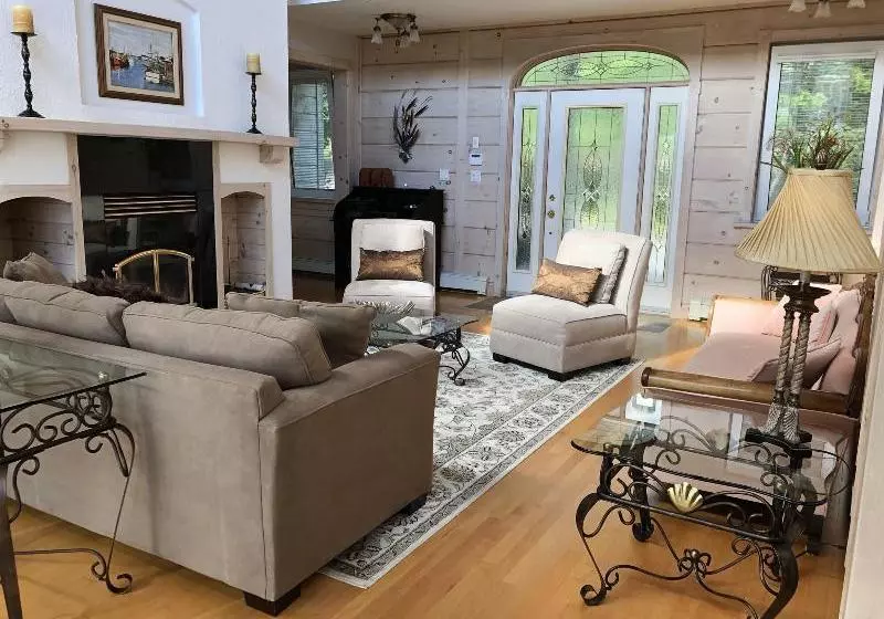 ベッドアンドブレックファースト The Luckenbooth