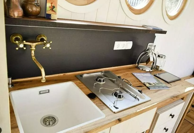 Almwagen Max Am Tegernsee