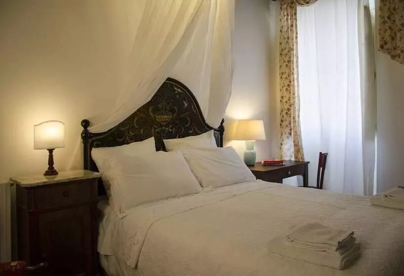 Aamiaismajoitus (B&B) Antica Casa Cristofori