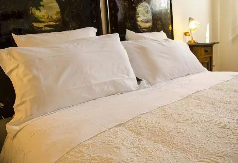 Aamiaismajoitus (B&B) Antica Casa Cristofori