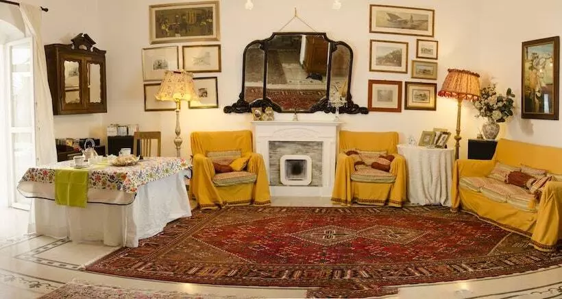 Aamiaismajoitus (B&B) Antica Casa Cristofori