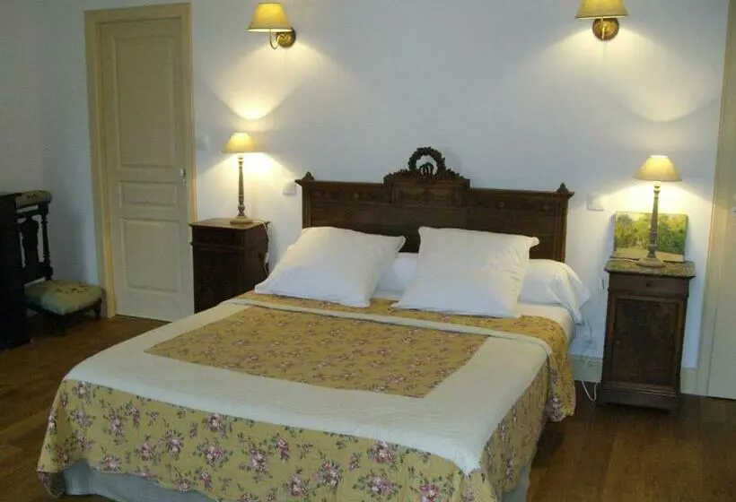 Aamiaismajoitus (B&B) Domaine De Berthegille