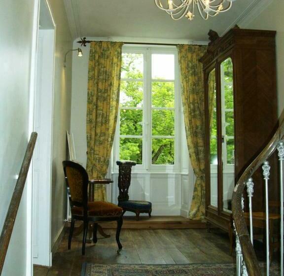 مبيت وإفطار Domaine De Berthegille