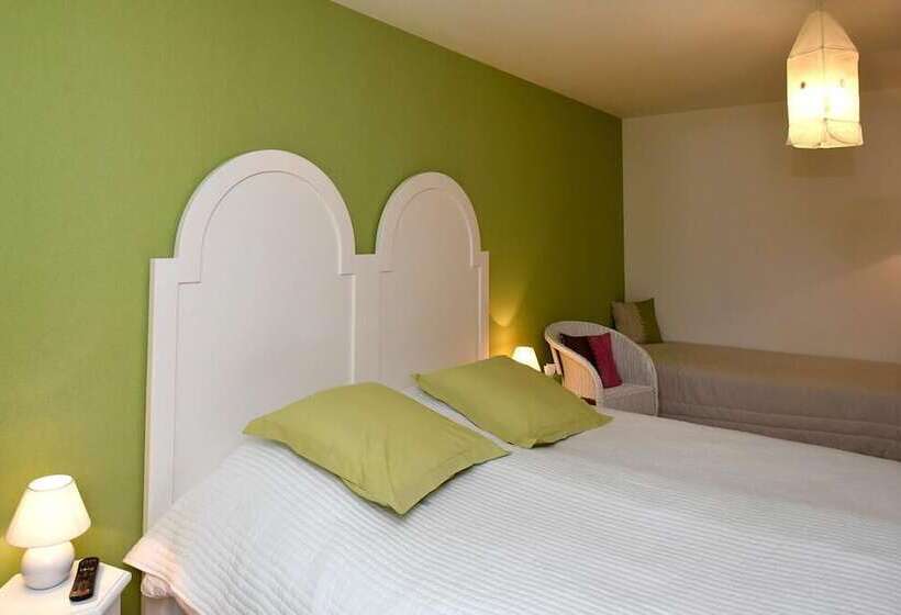 مبيت وإفطار La Correrie