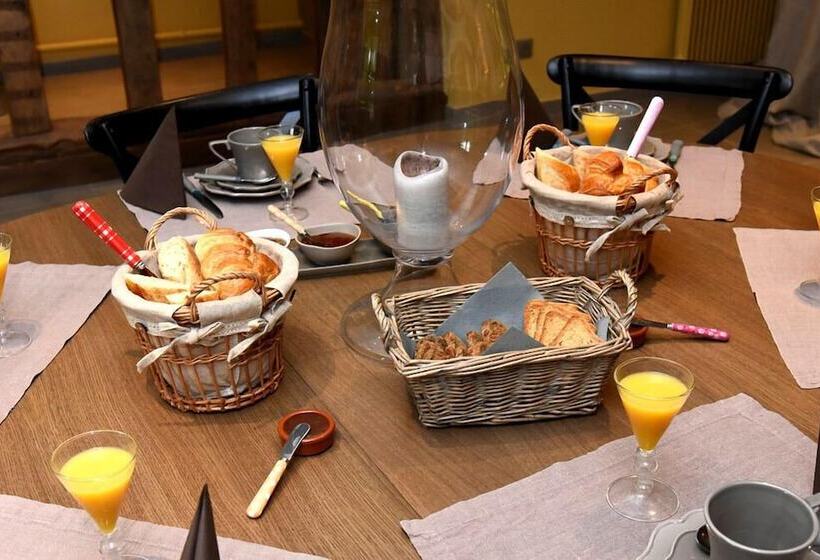 مبيت وإفطار La Correrie