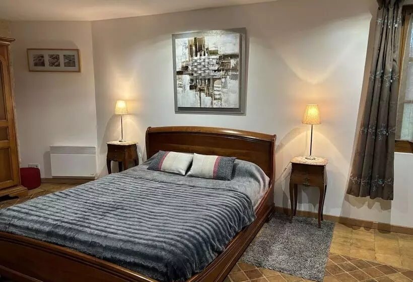 Aamiaismajoitus (B&B) L'escale De Mortagne