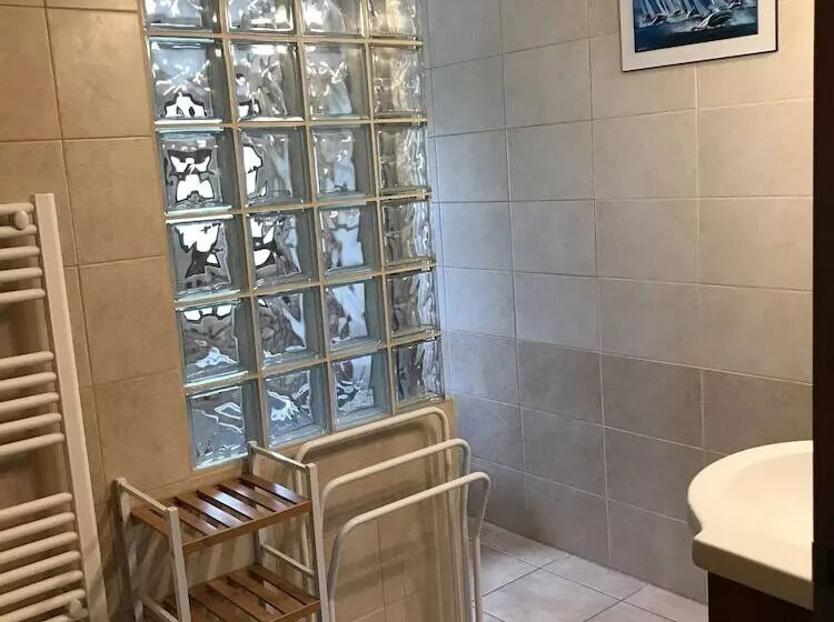 Aamiaismajoitus (B&B) L'escale De Mortagne