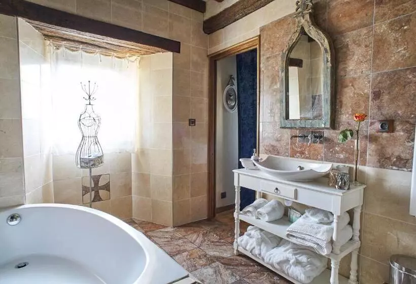 ベッドアンドブレックファースト Manoir De La Sénéchaussée De Lantiern